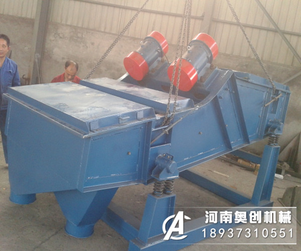 礦用振動篩振動電機防止螺絲松動的方法