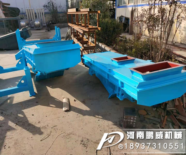 直線振動篩出現和正常抖動不同的頻率是什么原因？